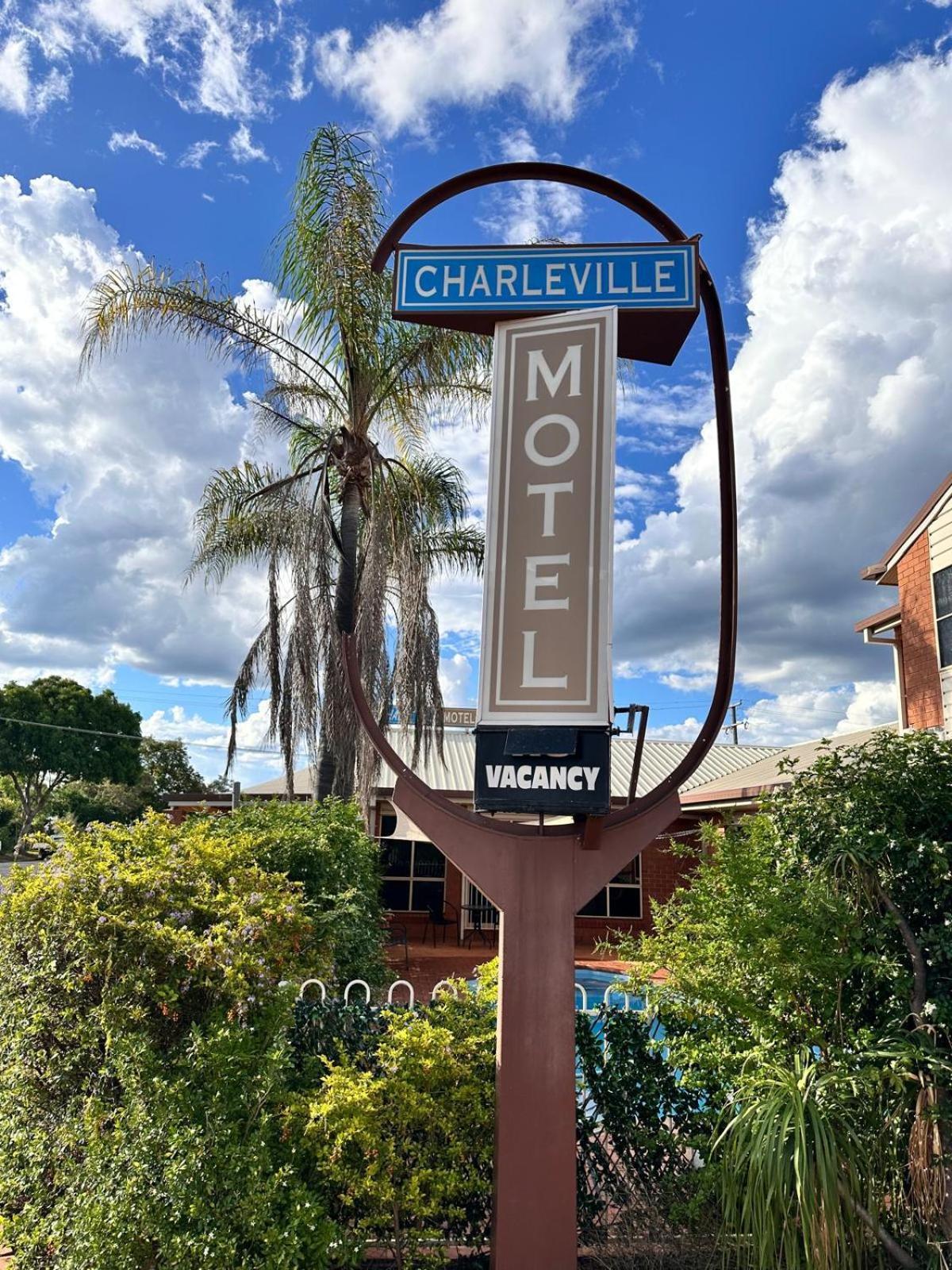 Charleville Motel Extérieur photo